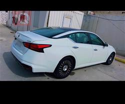 نيسان ألتيما